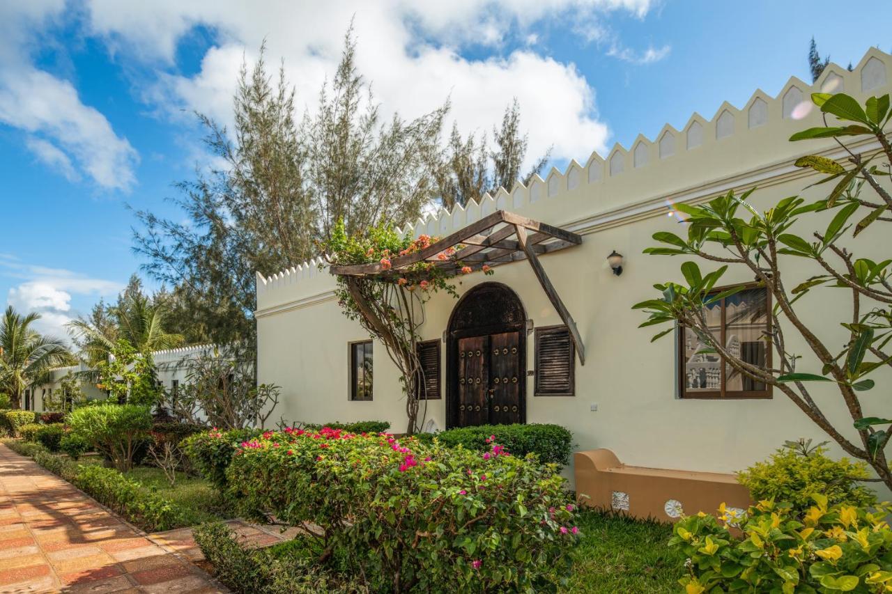 Moja Tuu The Luxury Villas & Nature Retreat Kiwengwa  Buitenkant foto