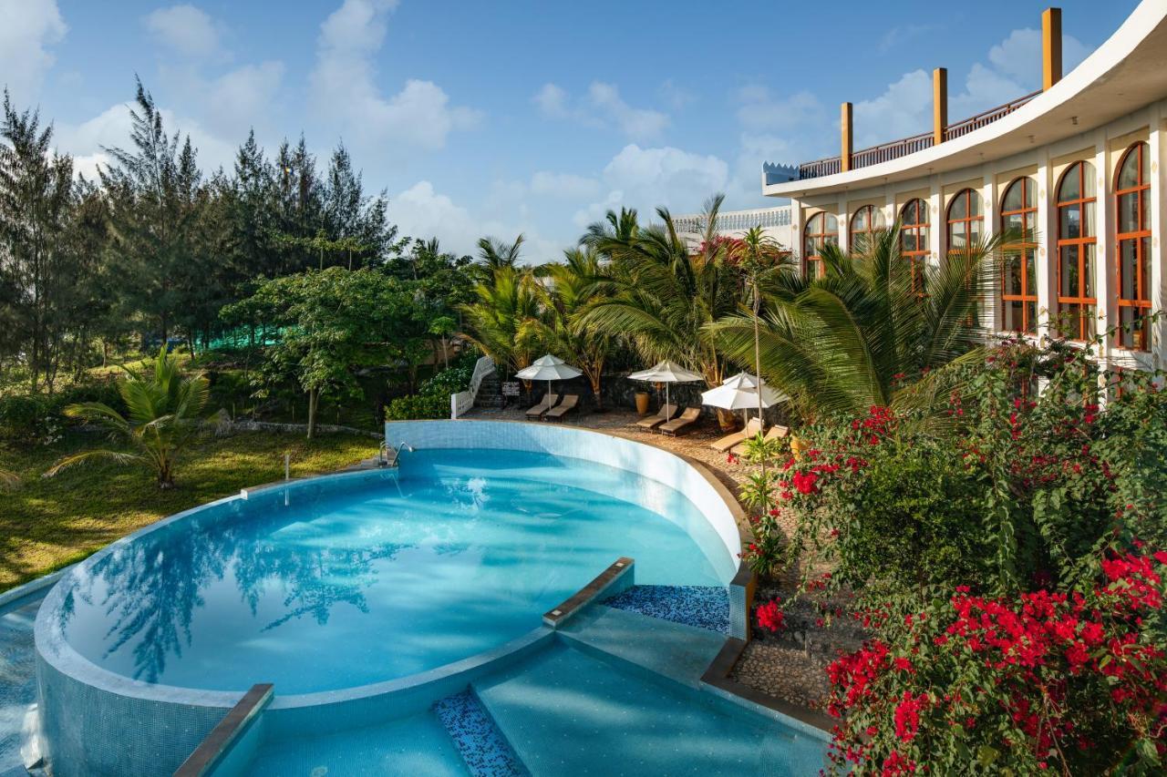 Moja Tuu The Luxury Villas & Nature Retreat Kiwengwa  Buitenkant foto