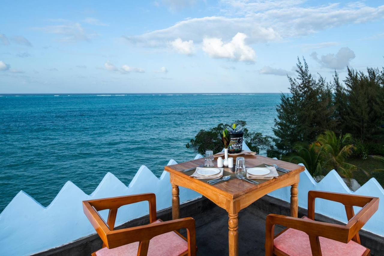 Moja Tuu The Luxury Villas & Nature Retreat Kiwengwa  Buitenkant foto