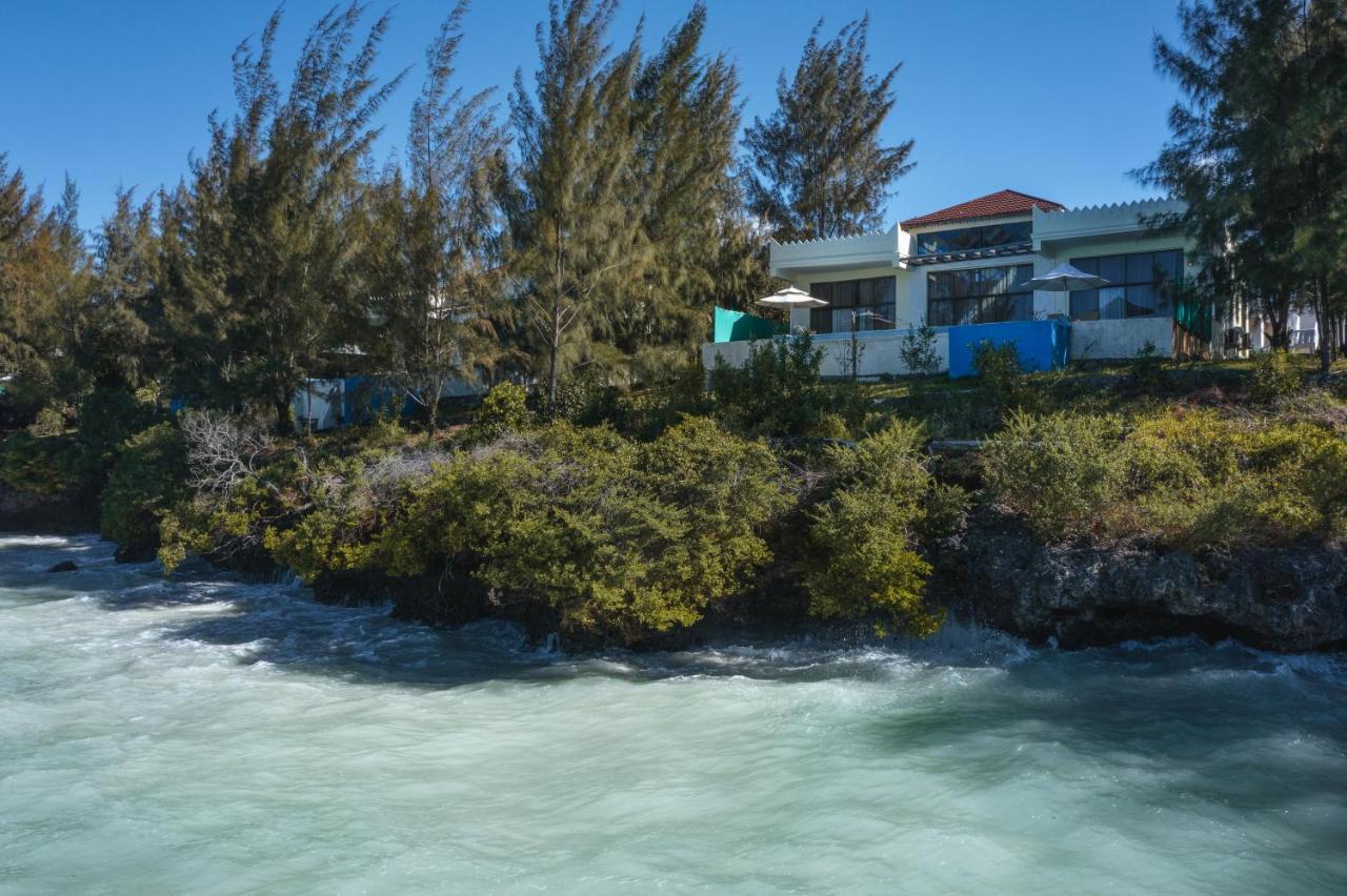 Moja Tuu The Luxury Villas & Nature Retreat Kiwengwa  Buitenkant foto